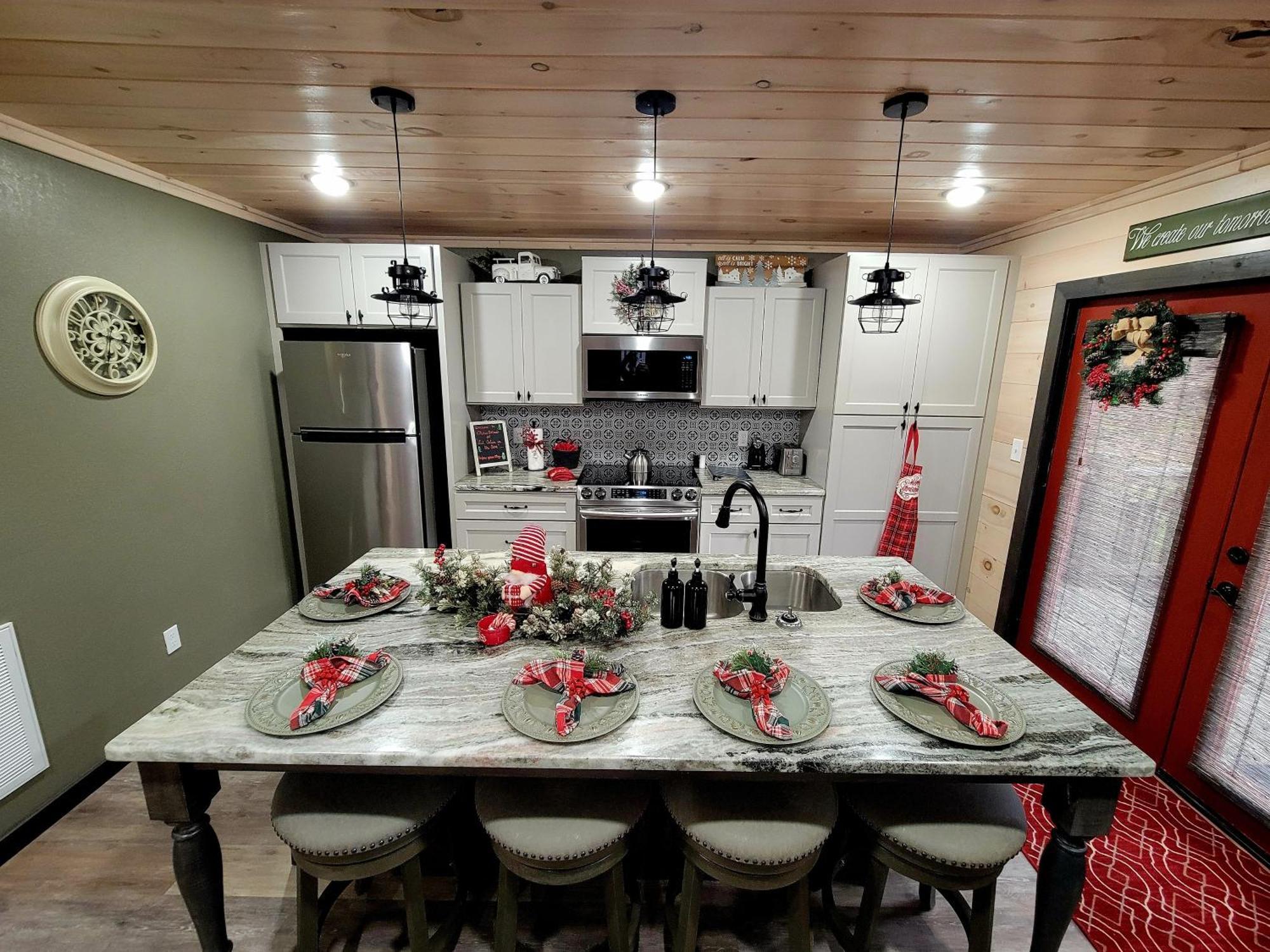 Lil Cabin In The Cove! Mtn Views, Theater, Hot Tub, Games, King Beds, Prime Location! Sevierville Extérieur photo